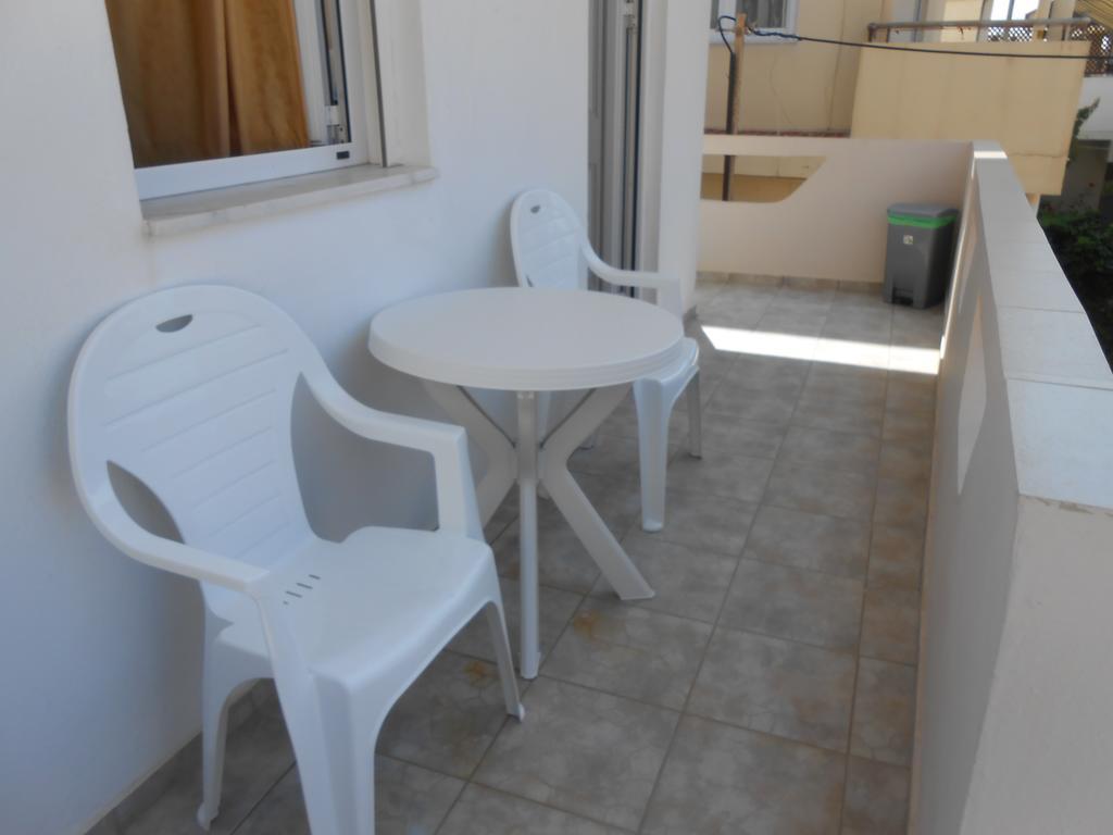 Frosso'S Apartments Kokkini Hani Eksteriør bilde